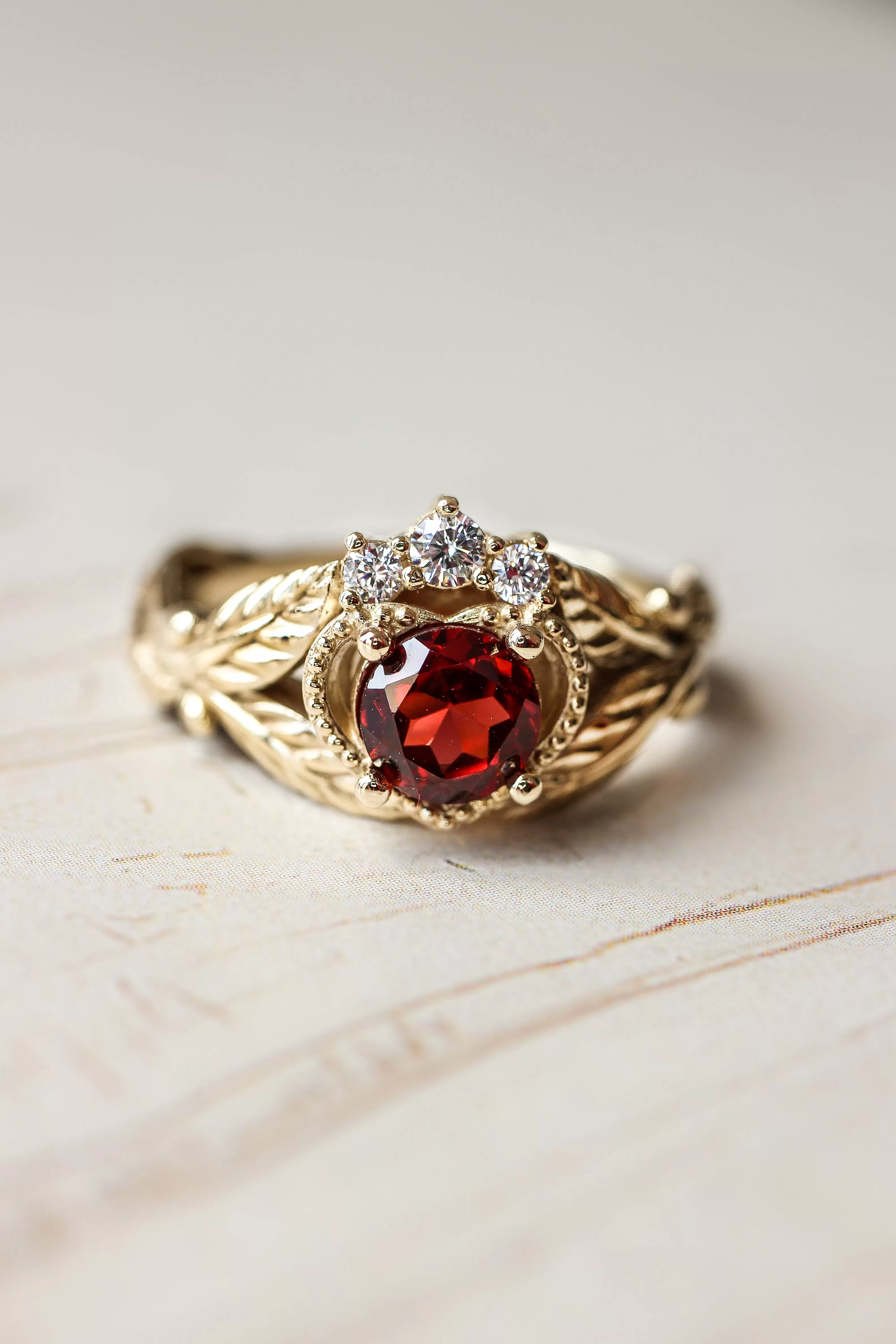 Claddagh | custom ring setting, 5 mm central gemstone