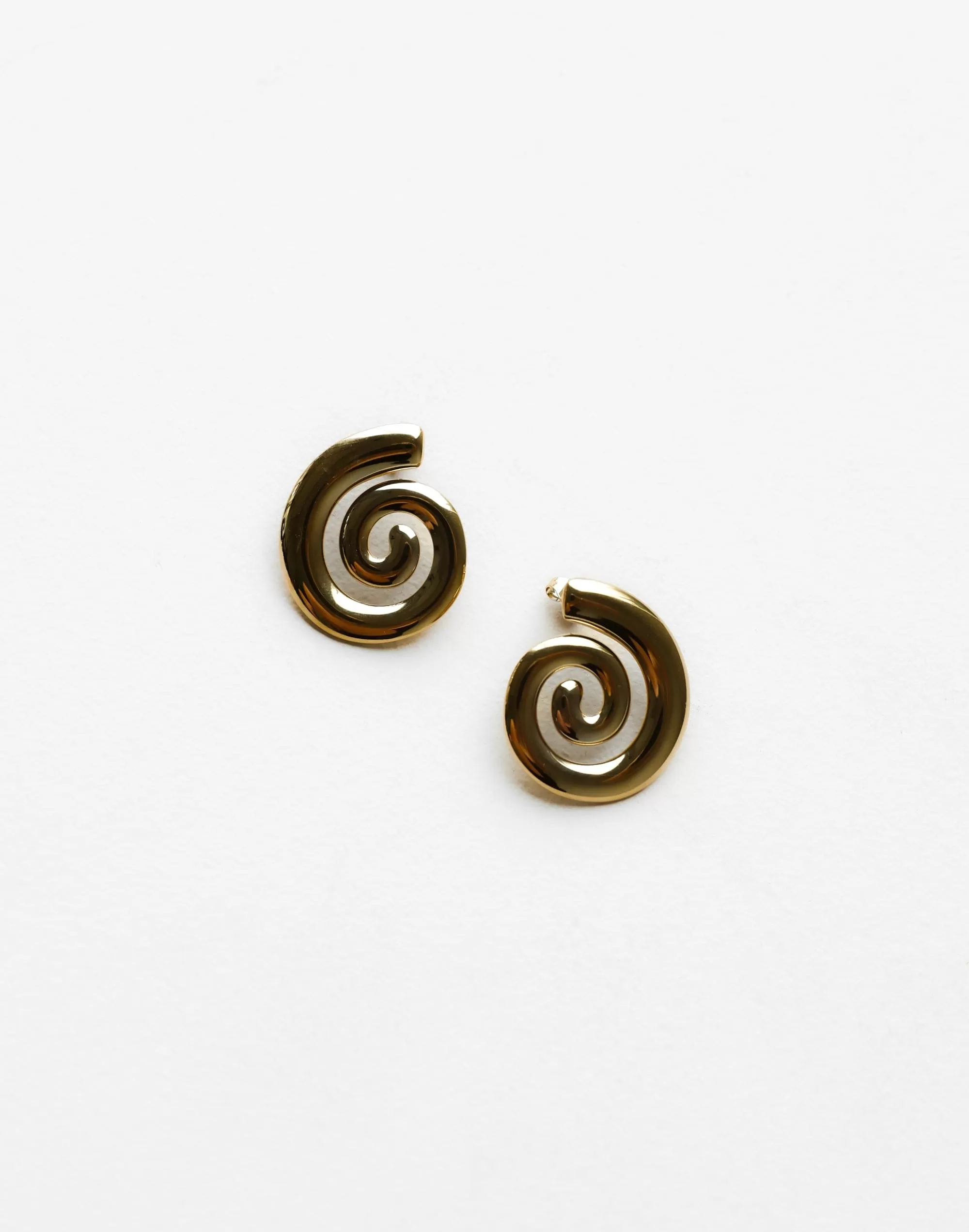 Janella Earrings (Gold)