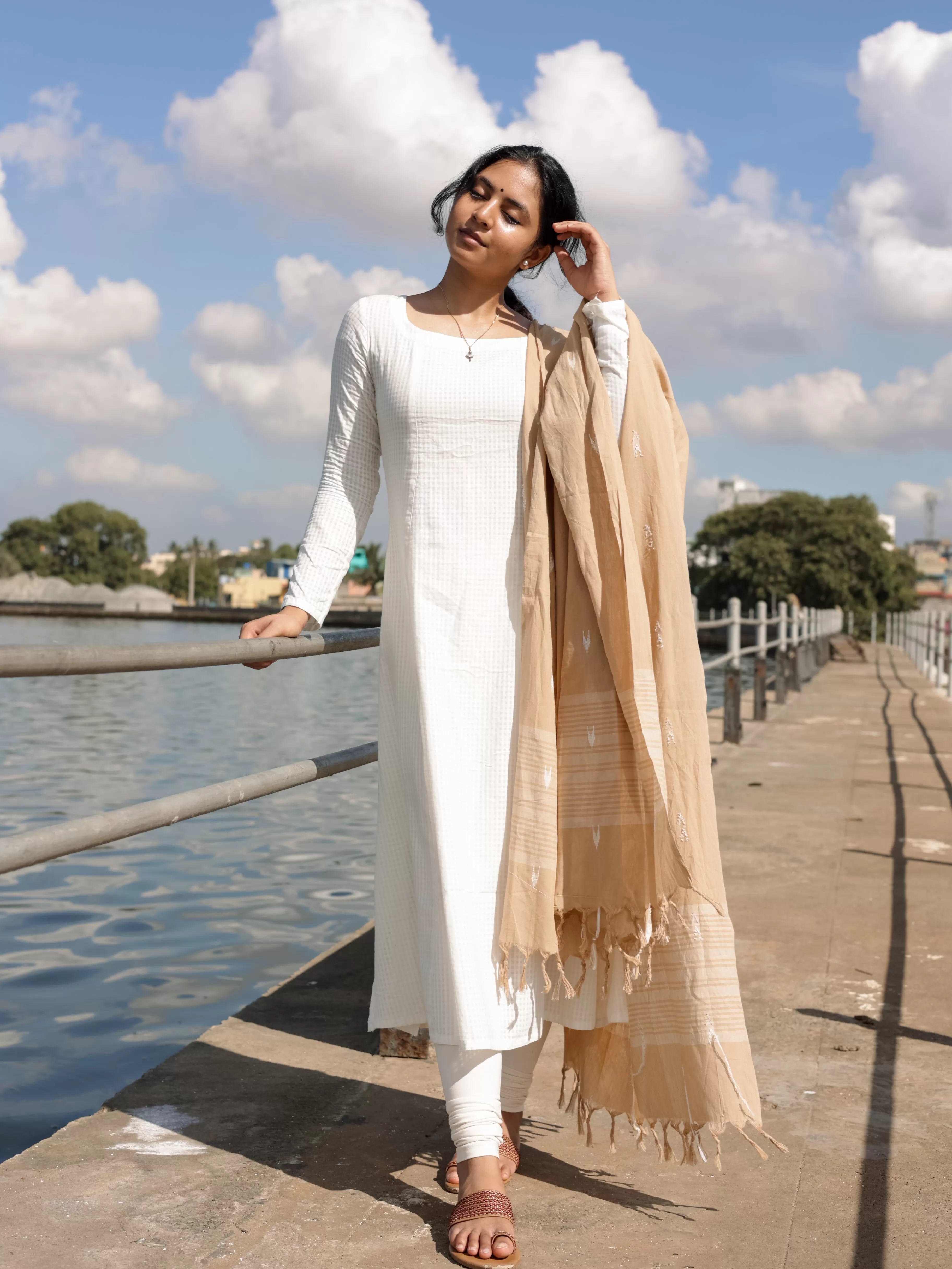 Jodi Simran White (Kurti Dupatta)