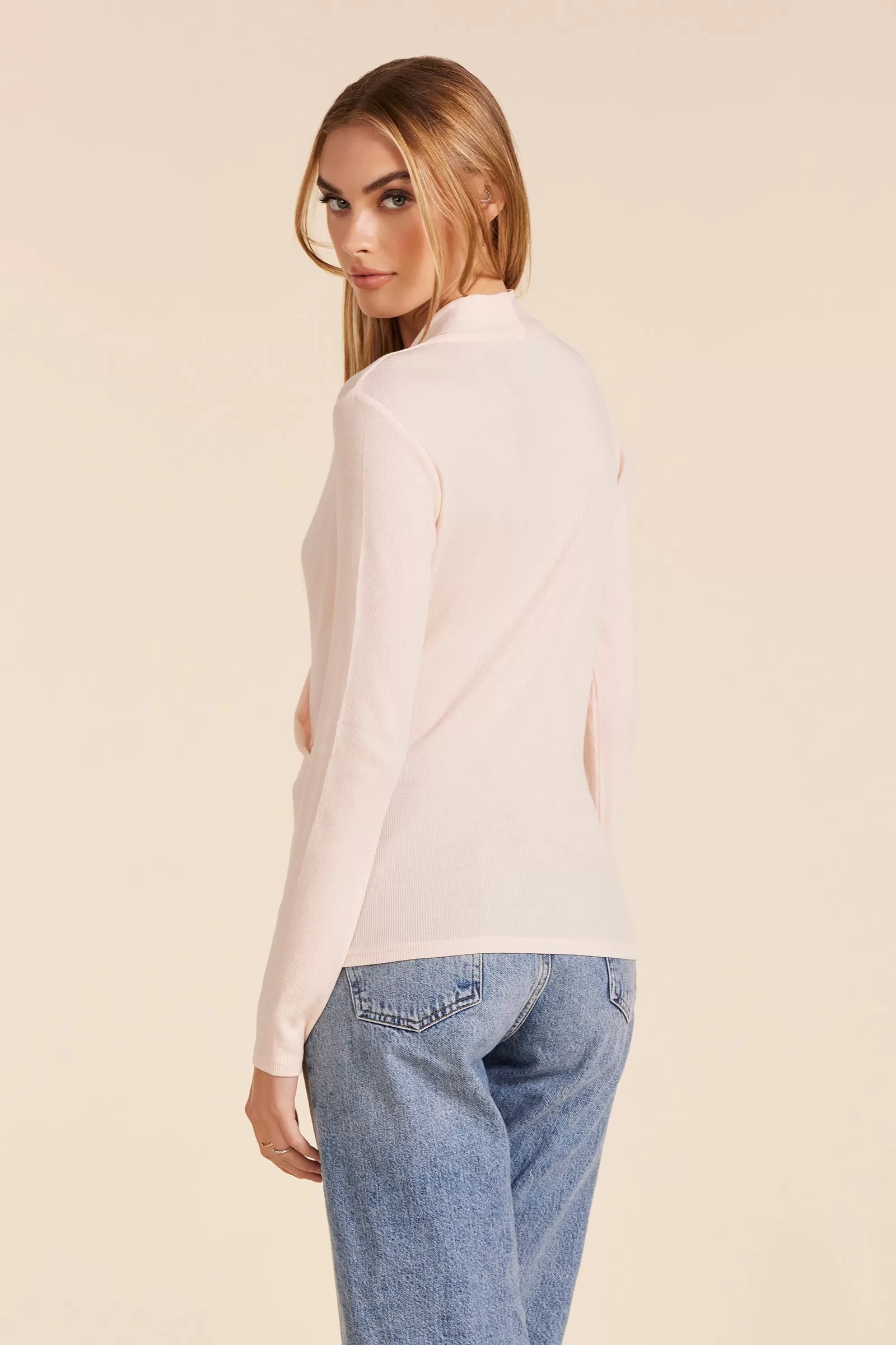 LONG SLEEVE SURPLICE TOP